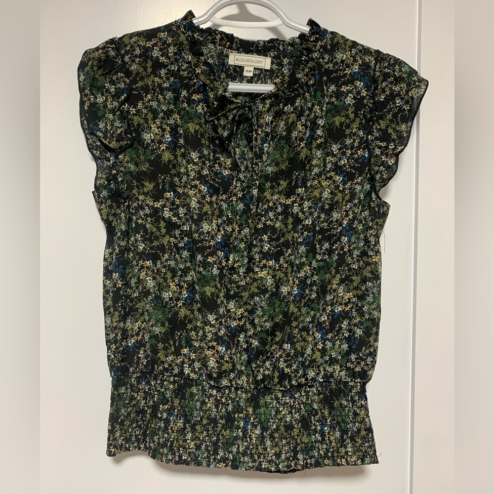 Short sleeve blouse